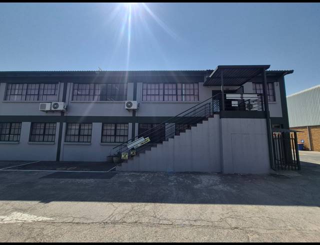 400M² OFFICE TO LET IN STEELEDALE